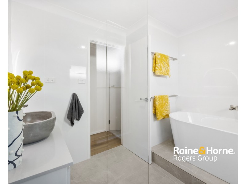 130 Elizabeth Bay Drive, Lake Munmorah NSW 2259