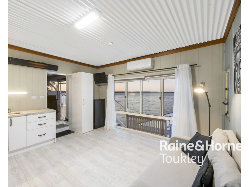 124 Main Road, Toukley NSW 2263