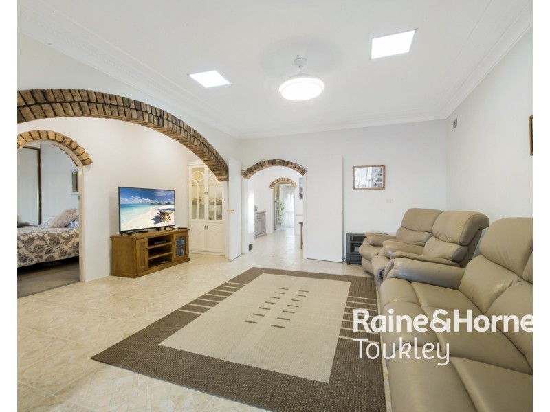 124 Main Road, Toukley NSW 2263