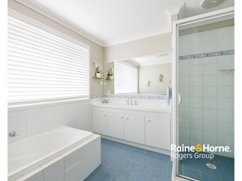 6 Lemon Gum Circuit, Blue Haven NSW 2262
