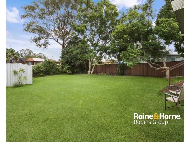 34 Laelana Avenue, Budgewoi NSW 2262