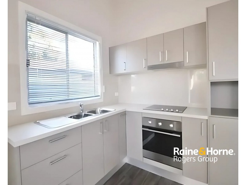 33a Goobarabah Ave, Lake Haven NSW 2263