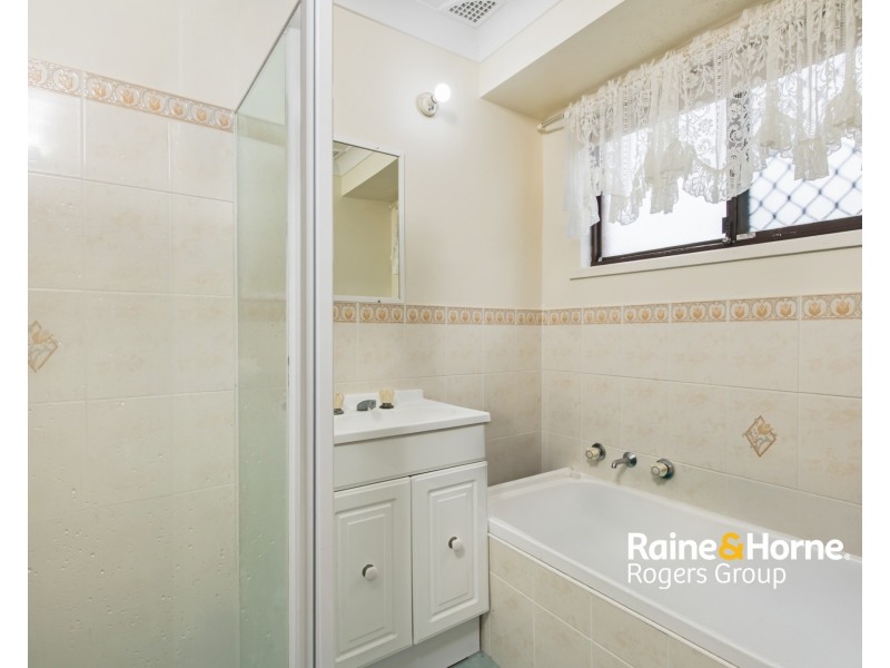 14 Lukela Avenue, Budgewoi NSW 2262