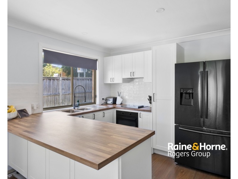 16 Karingal Place, Blue Haven NSW 2262