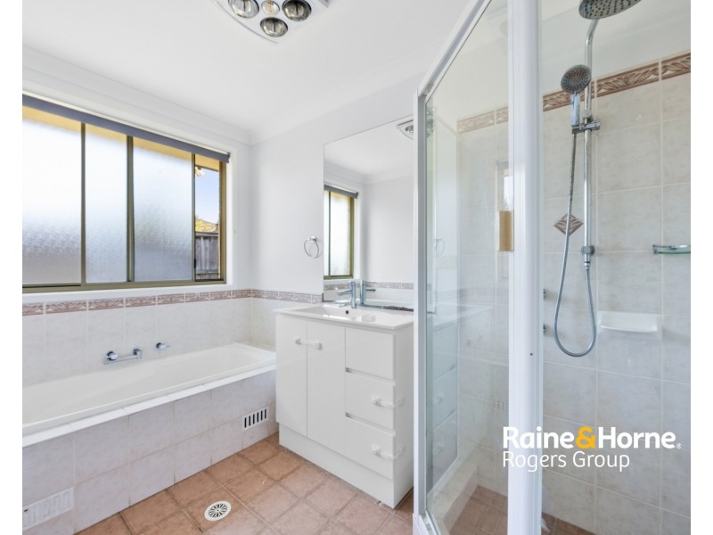 16 Karingal Place, Blue Haven NSW 2262