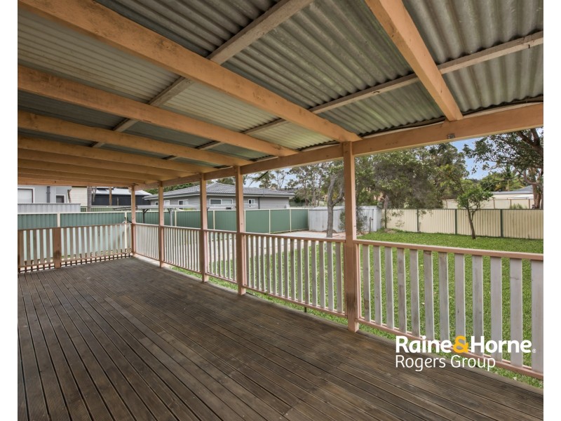 76 Westbrook Parade, Gorokan NSW 2263