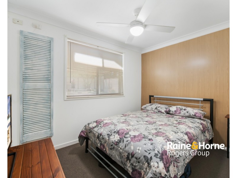 17 McKellar Boulevard, Blue Haven NSW 2262