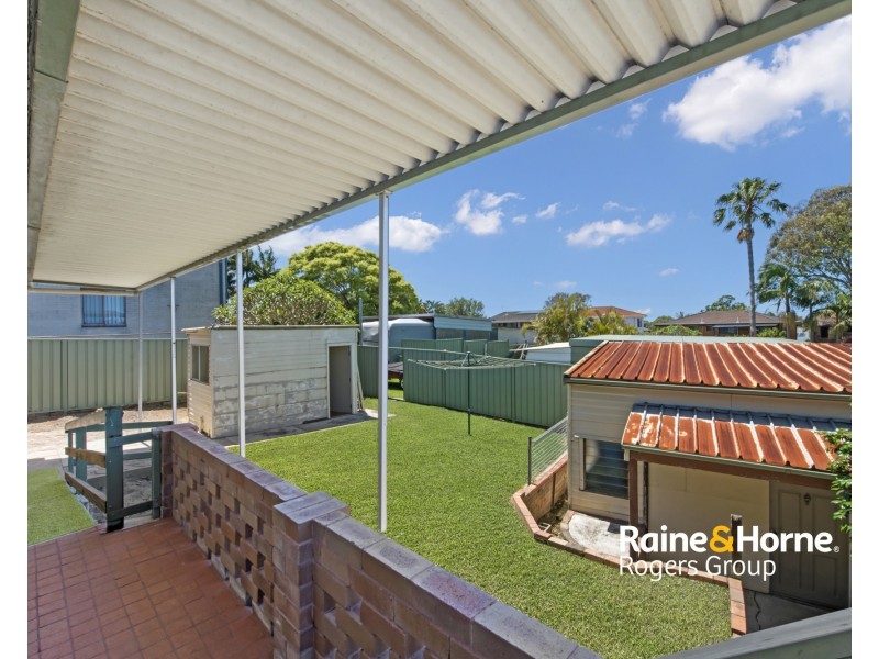 1 Nacooma Road, Buff Point NSW 2262