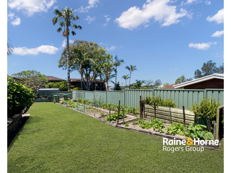 1 Nacooma Road, Buff Point NSW 2262
