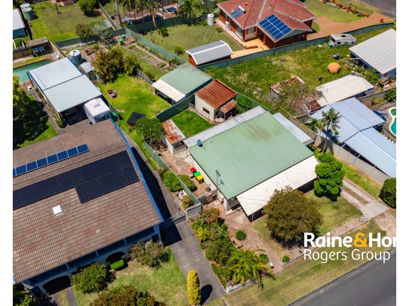 1 Nacooma Road, Buff Point NSW 2262