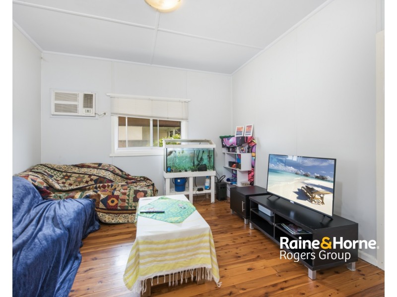 17 Glenavon Street, Toukley NSW 2263