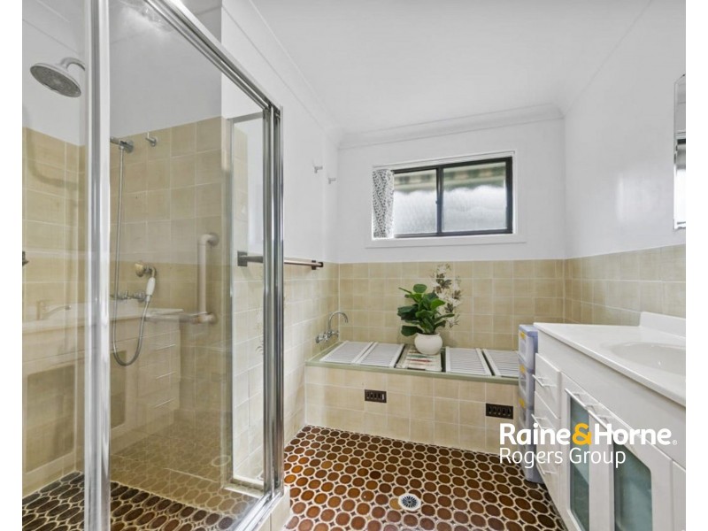 6 Jacqueline Avenue, Gorokan NSW 2263