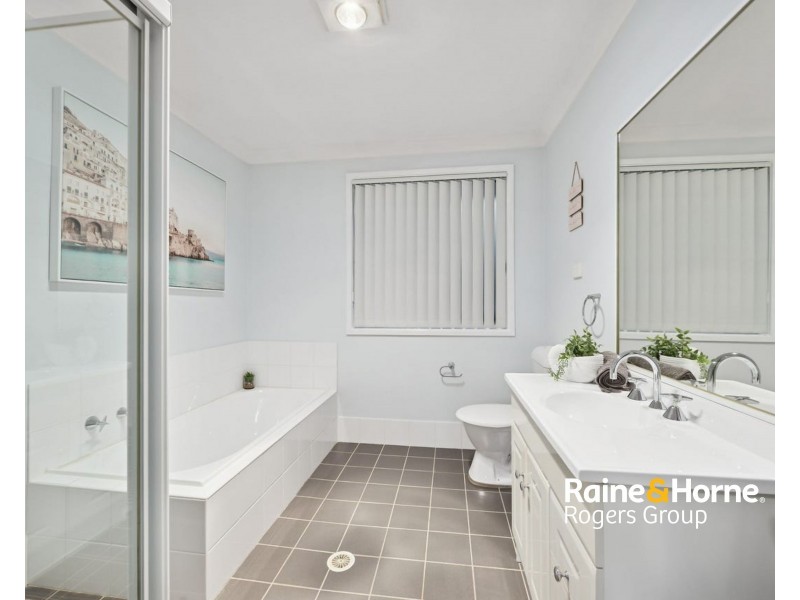 18 Stan Johnson Drive, Hamlyn Terrace NSW 2259