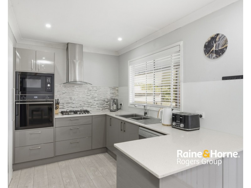 28 Kawana Ave, Blue Haven NSW 2262