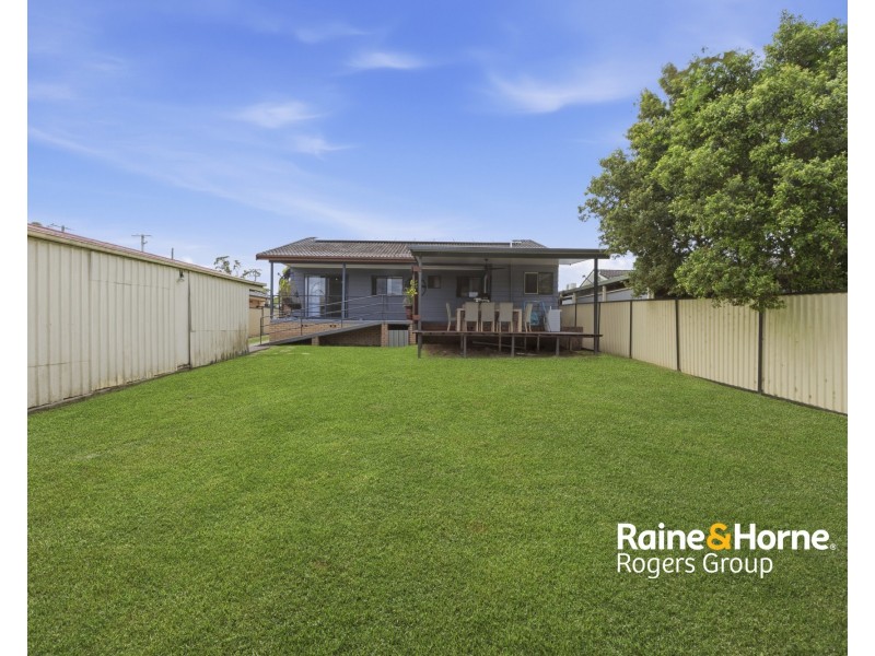 28 Kawana Ave, Blue Haven NSW 2262