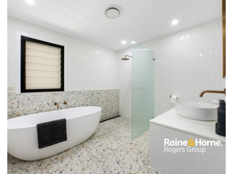 26 Sunrise Avenue, Budgewoi NSW 2262