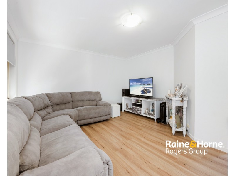 18 Kowandi Close, Buff Point NSW 2262