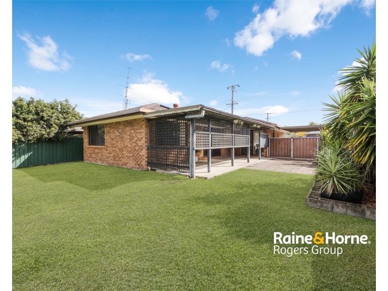 15 Gorokan Drive, Lake Haven NSW 2263
