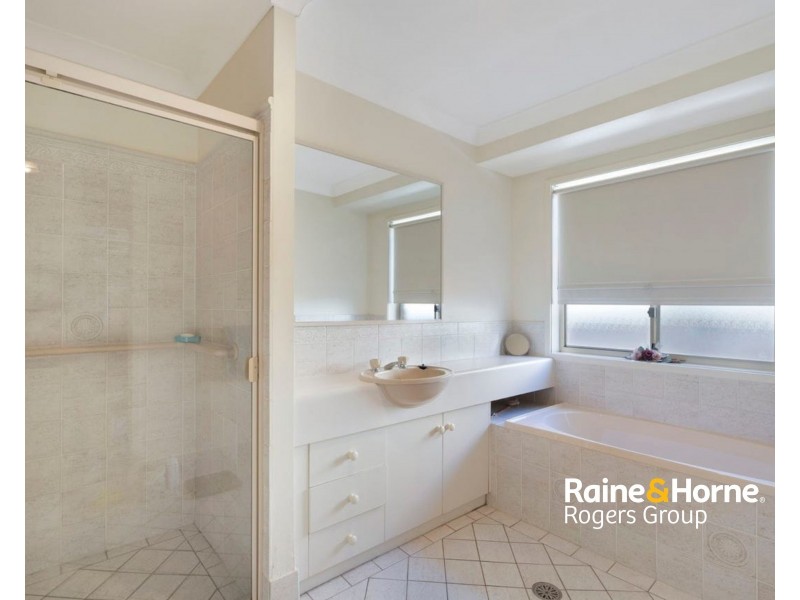 24 St Lawrence Avenue, Blue Haven NSW 2262