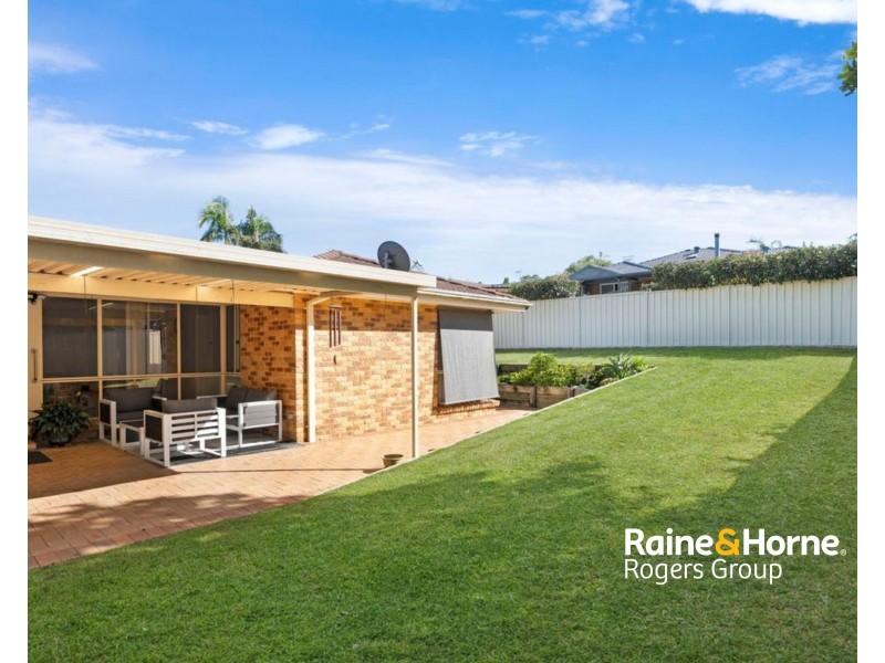 24 St Lawrence Avenue, Blue Haven NSW 2262