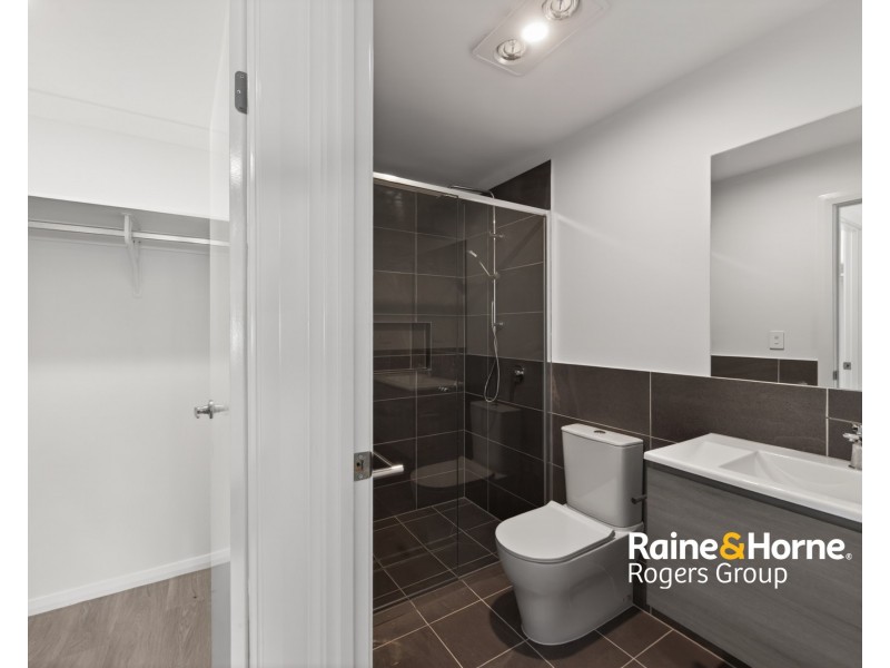 18A Turnock Drive, Cameron Park NSW 2285