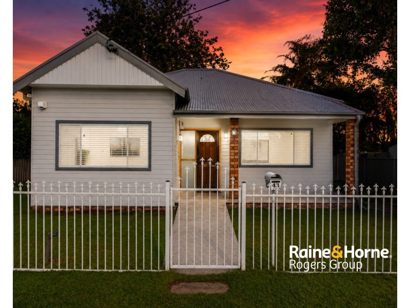 43 Edgeworth Street, Cessnock NSW 2325