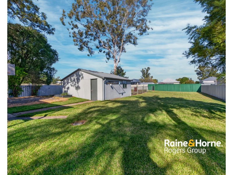 43 Edgeworth Street, Cessnock NSW 2325