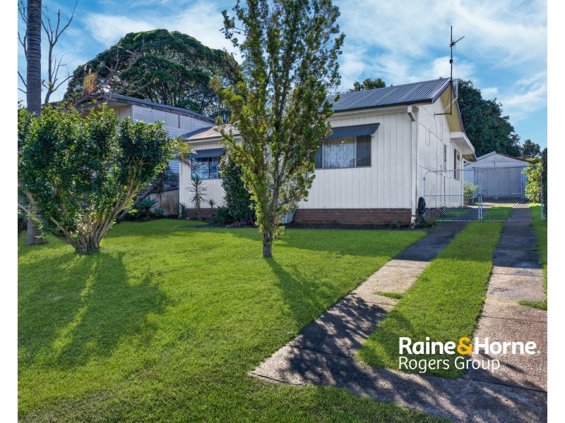 51 Lauren Avenue, Lake Munmorah NSW 2259