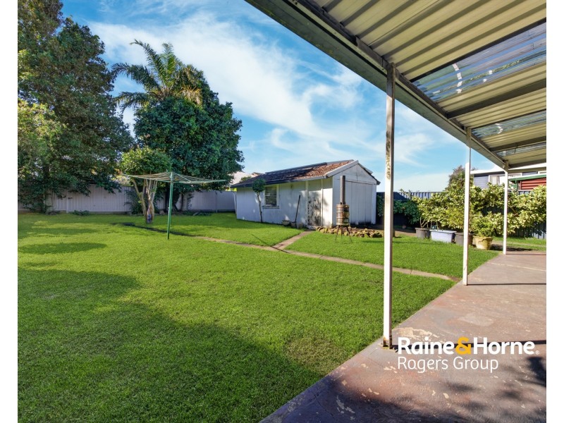 51 Lauren Avenue, Lake Munmorah NSW 2259