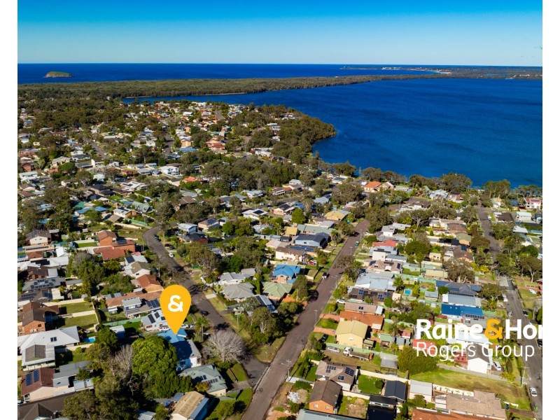51 Lauren Avenue, Lake Munmorah NSW 2259