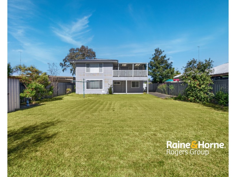 14 Fourth Avenue, Toukley NSW 2263