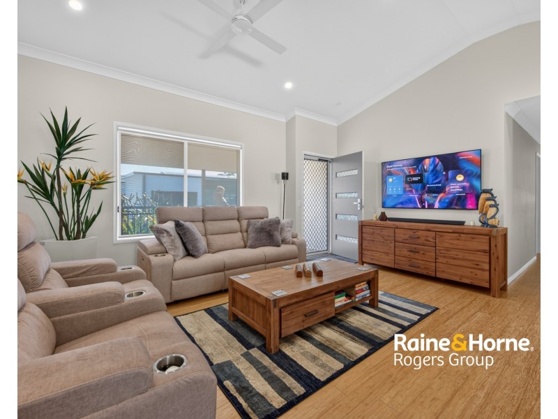 414/25 Mulloway Road, Chain Valley Bay NSW 2259