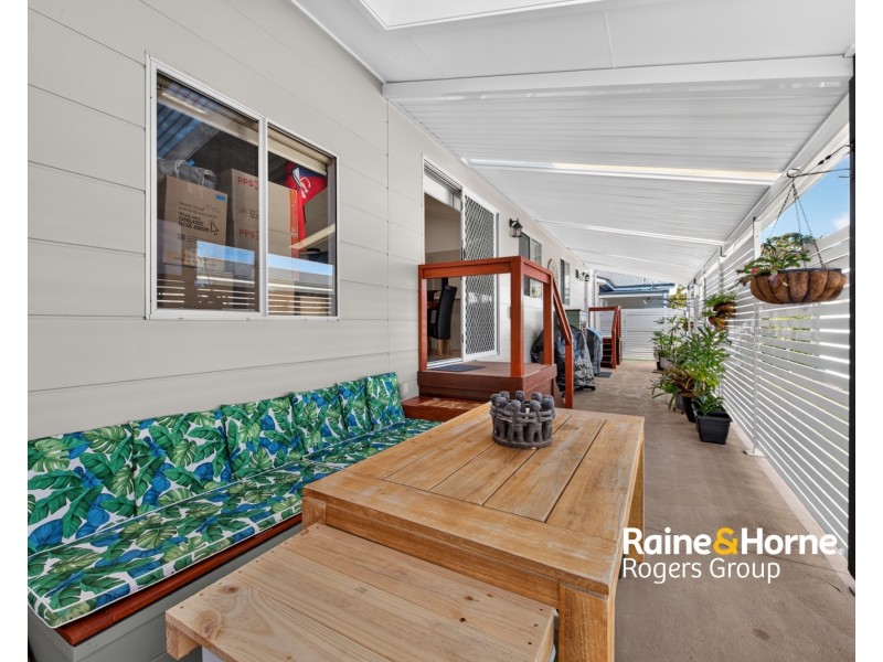 414/25 Mulloway Road, Chain Valley Bay NSW 2259
