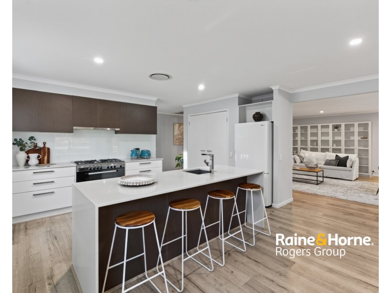 4 Spinnaker Place, Lake Munmorah NSW 2259