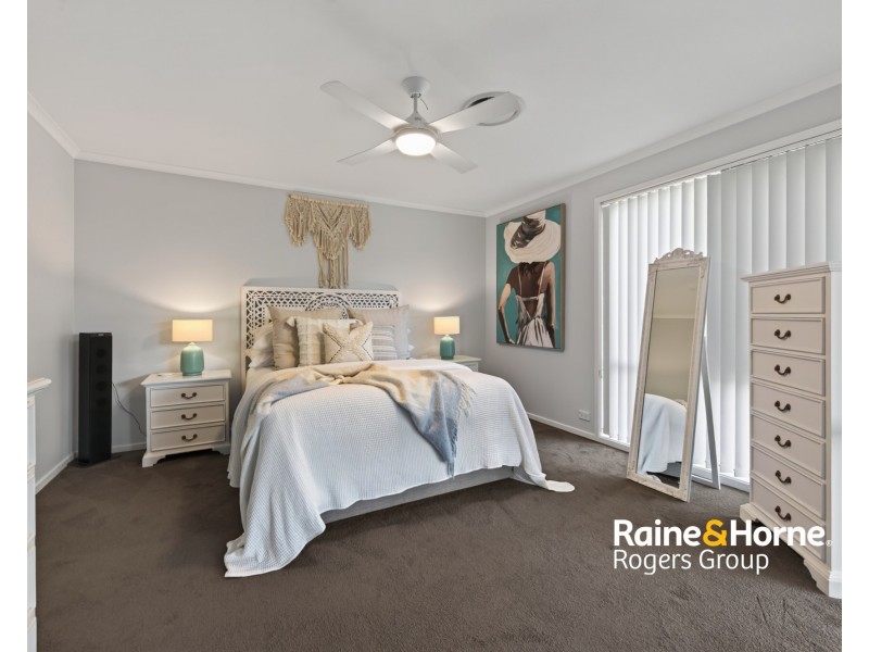 4 Spinnaker Place, Lake Munmorah NSW 2259