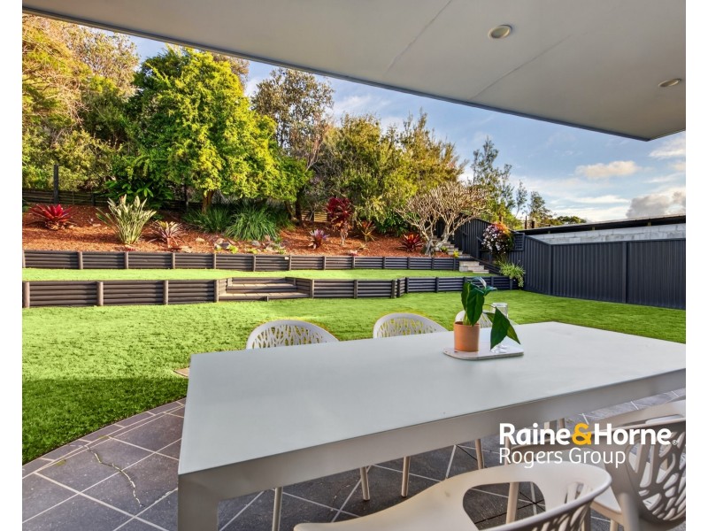 4 Spinnaker Place, Lake Munmorah NSW 2259