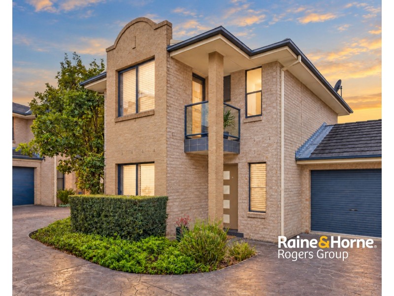 1/10 Harry Close, Blue Haven NSW 2262
