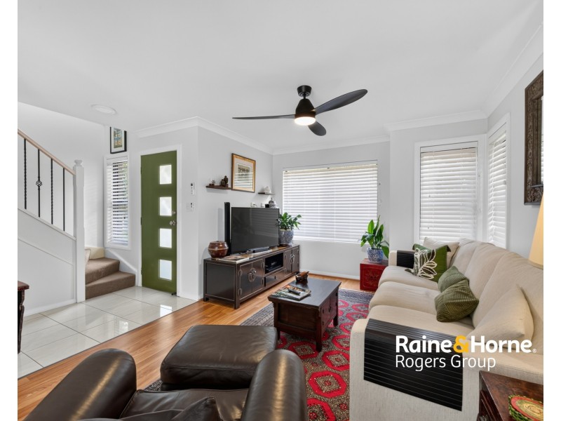 1/10 Harry Close, Blue Haven NSW 2262