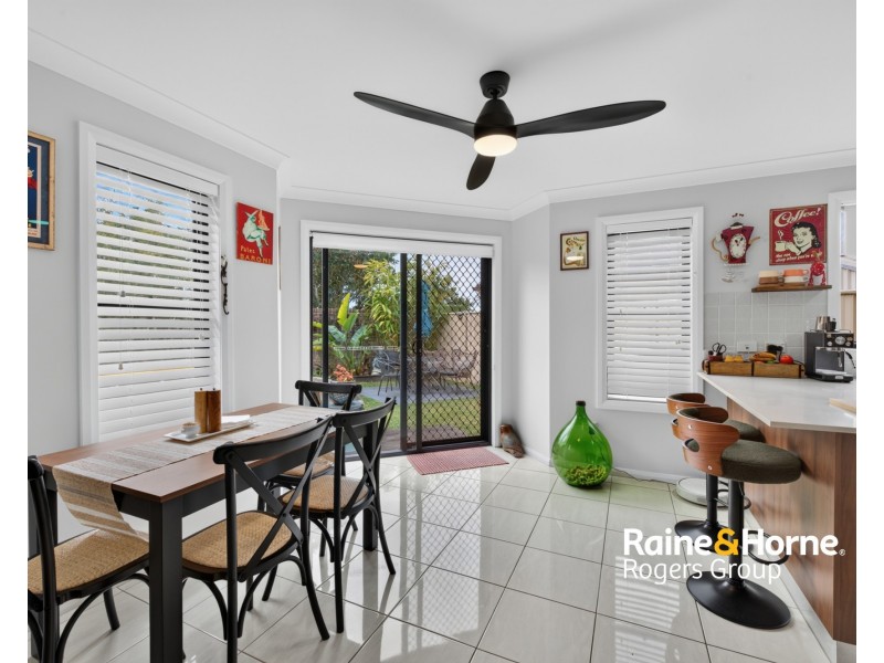 1/10 Harry Close, Blue Haven NSW 2262