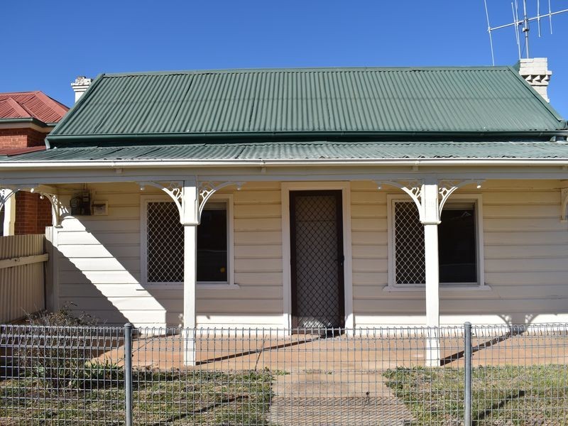 18 Percy Street, Wellington NSW 2820