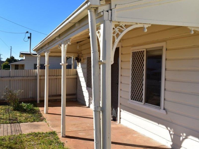 18 Percy Street, Wellington NSW 2820