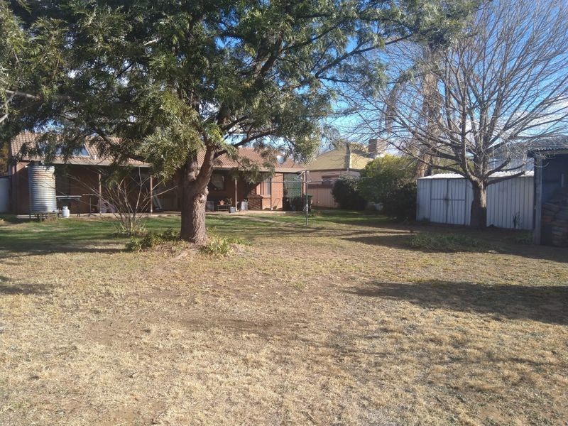 62 Montefiores Street, Wellington NSW 2820