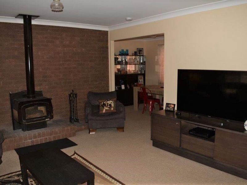 62 Montefiores Street, Wellington NSW 2820