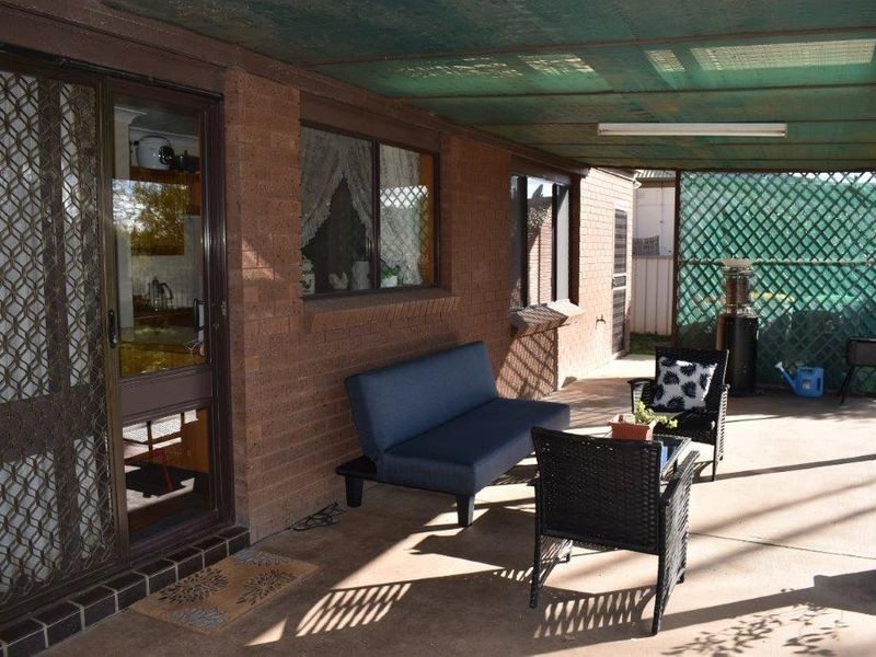 62 Montefiores Street, Wellington NSW 2820