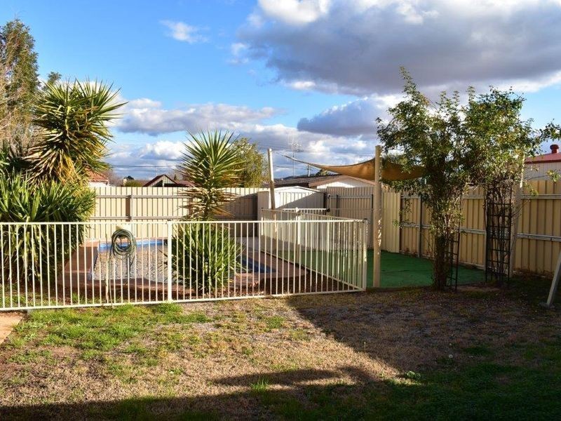 49 Warne Street, Wellington NSW 2820