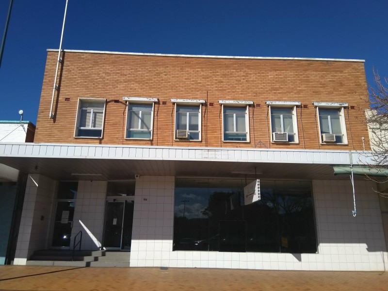 162 – 164 Percy Street, Wellington NSW 2820
