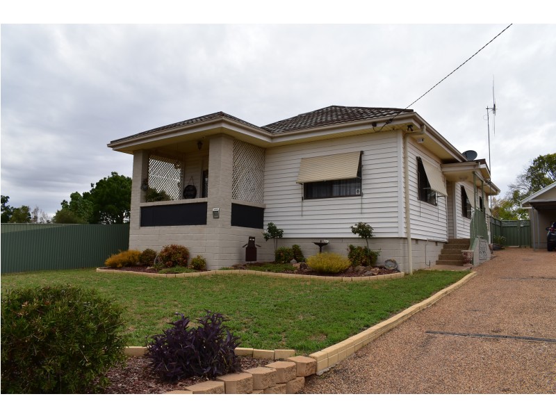 133 Warne Street, Wellington NSW 2820