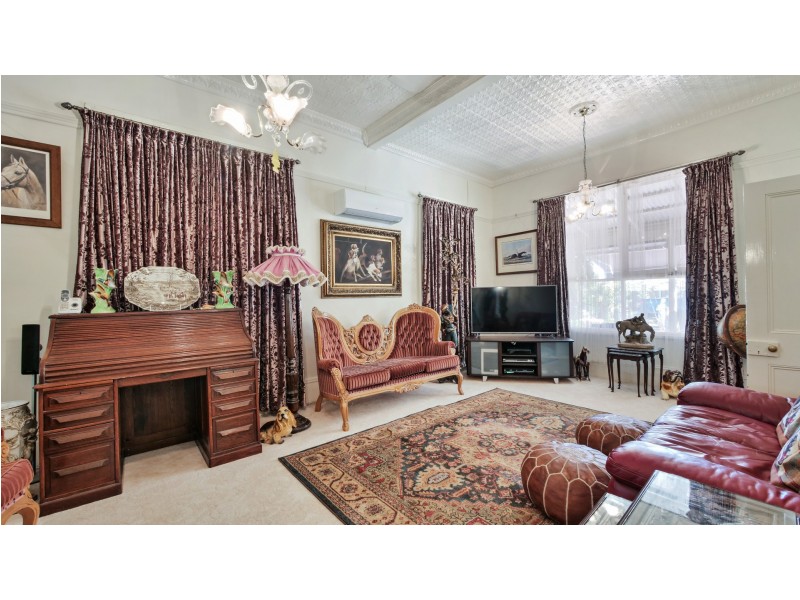 110 Warne Street, Wellington NSW 2820