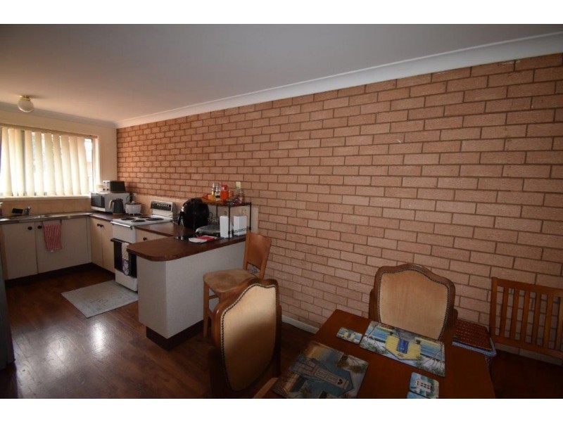 2 & 4 Simpson Lane, Wellington NSW 2820