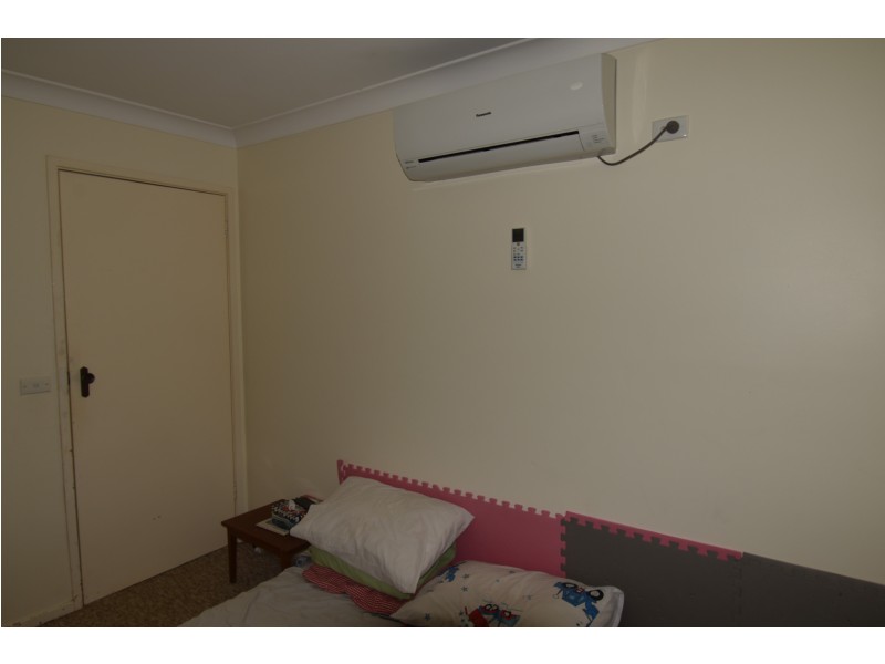 2 & 4 Simpson Lane, Wellington NSW 2820